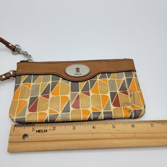 Fossil Wristlet "Key-Per" Geometric Design - Picture 3 of 9